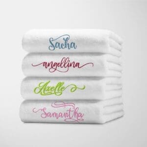 Serviettes de bain brodées