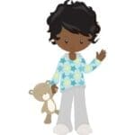 Enfant debout avec peluche